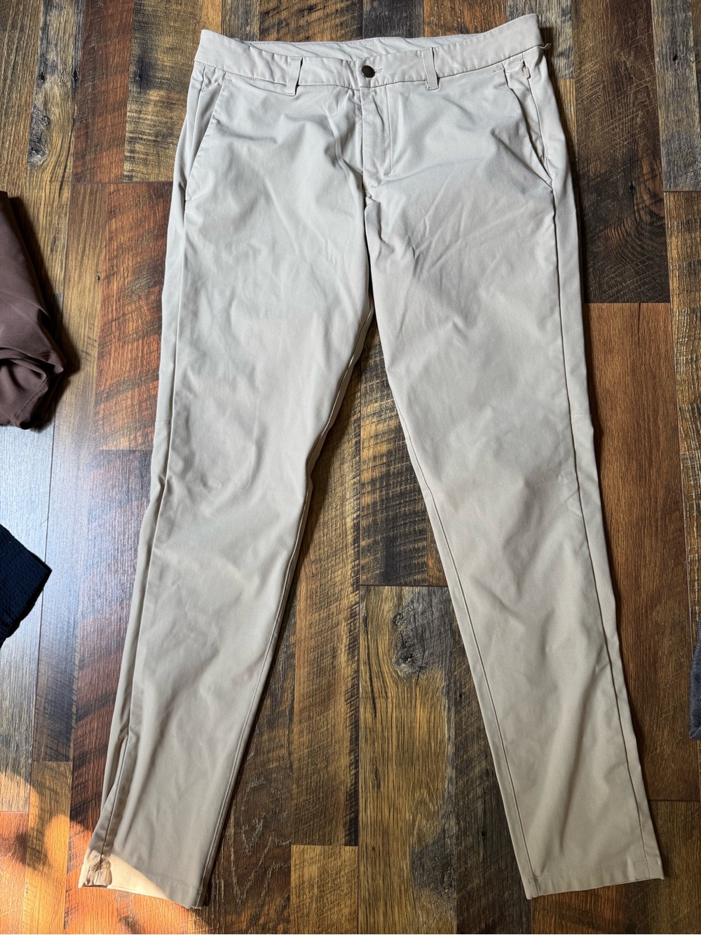 Men’s Lululemon Commission Pants